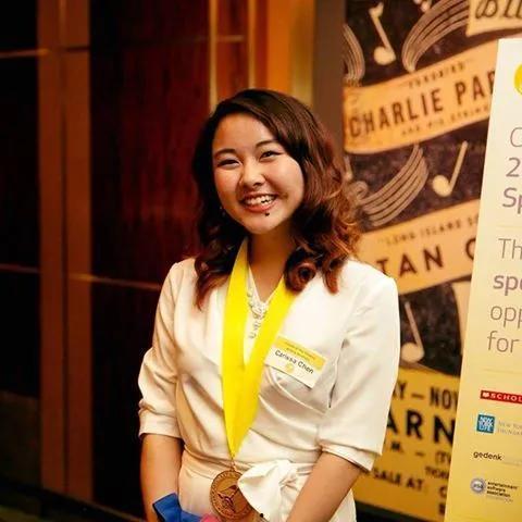 娱乐吃瓜酱四名女生得奖,年度大奖花落谁家？